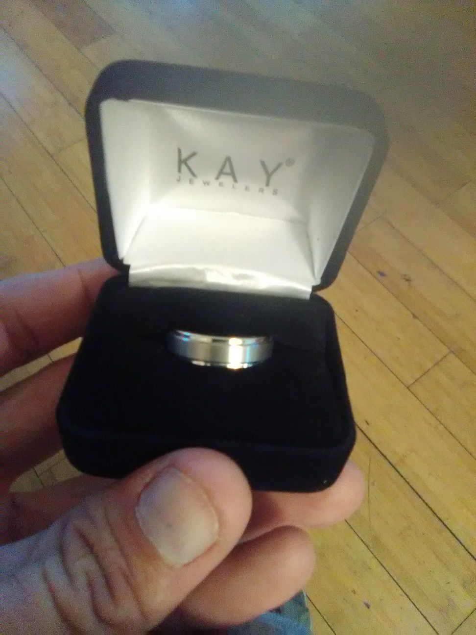 Men's wedding ring size 6.5