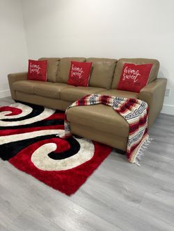 Beautiful Beige Leather Sofa Seccional With Chaise. Delivery available!!