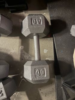 40 lb dumbbell