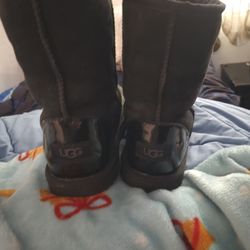 UGG BLACK BOOTS 