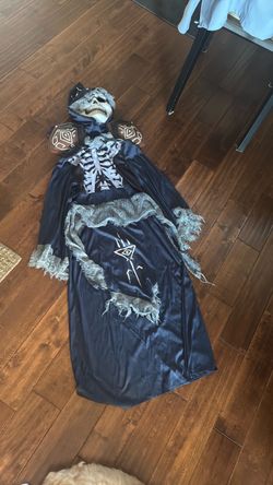 Holloween costume- size M10-12