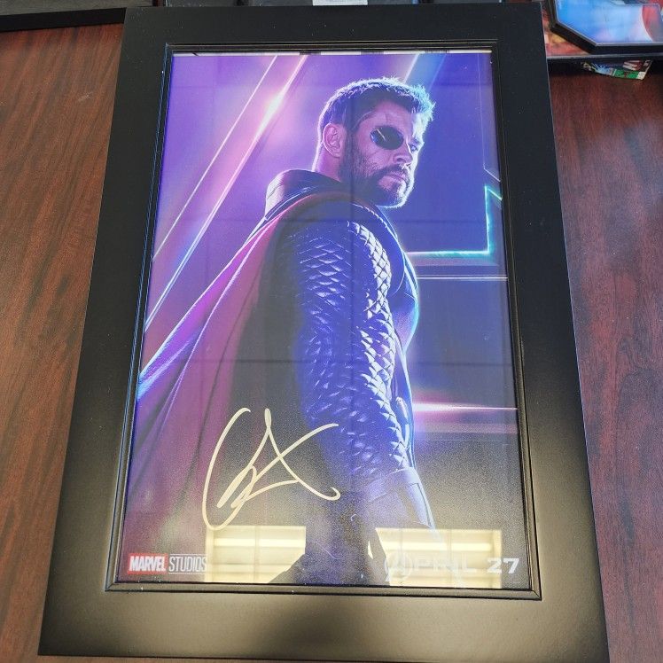 THOR Chris Hemsworth Autographed Frame