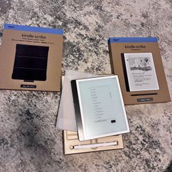 Amazon Kindle Scribe Premium 32GB With Pen And Leather Case