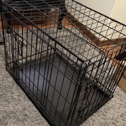 Dog Kennel / Crate