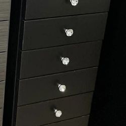 8 drawer dark Paulina