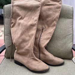 womens high boots/ botas