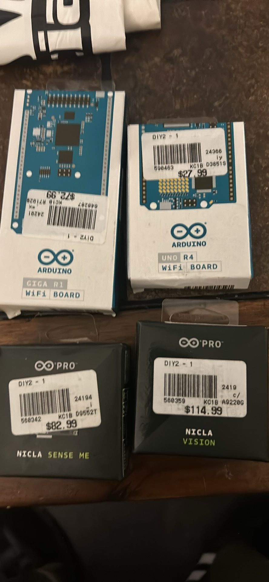Arduino r1, r4, nicla sense me, nicla vision