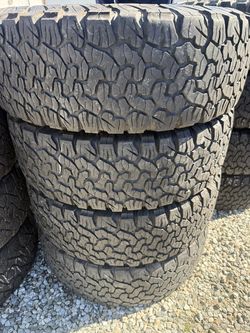 275/65r20 Bfgoodrich  ko2 tires  en excelentes condiciones de vida las 4