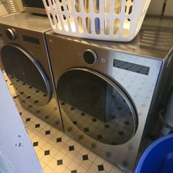LG Smart Washer/Dryer 