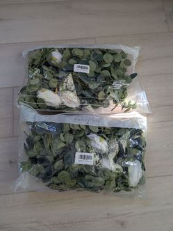 2 x 6 feet floral vines eucalyptus with white flowers