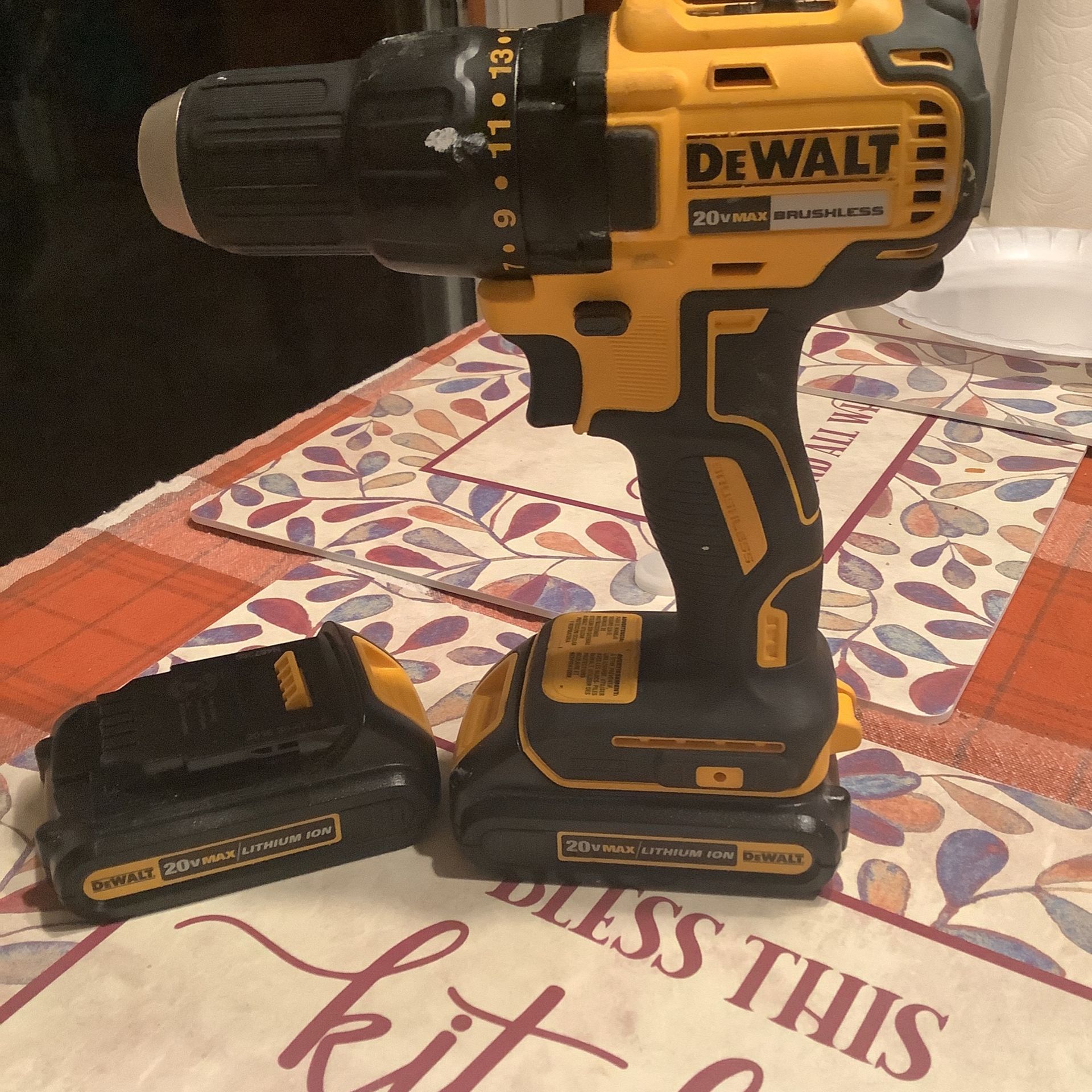 Dwalt Drill 20v Max Lithium 10N