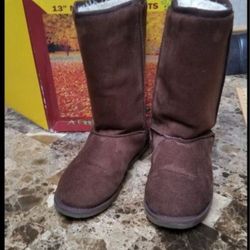 DAWGS CHOCOLATE BROWN BOOTS 7.5