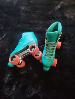 C Seven roller skates