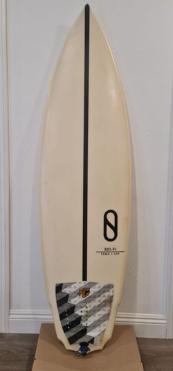 5'8 sci-fi Tomo Surfboard