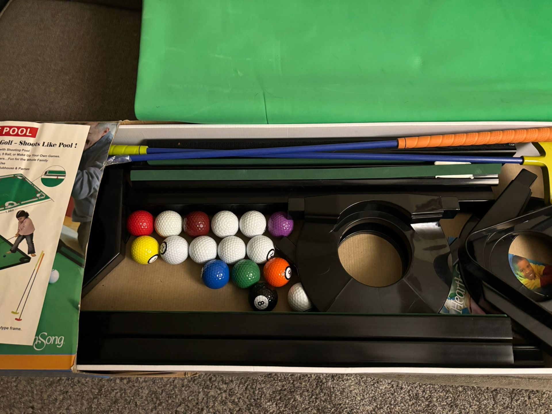 HearthSong Golf Pool Set
