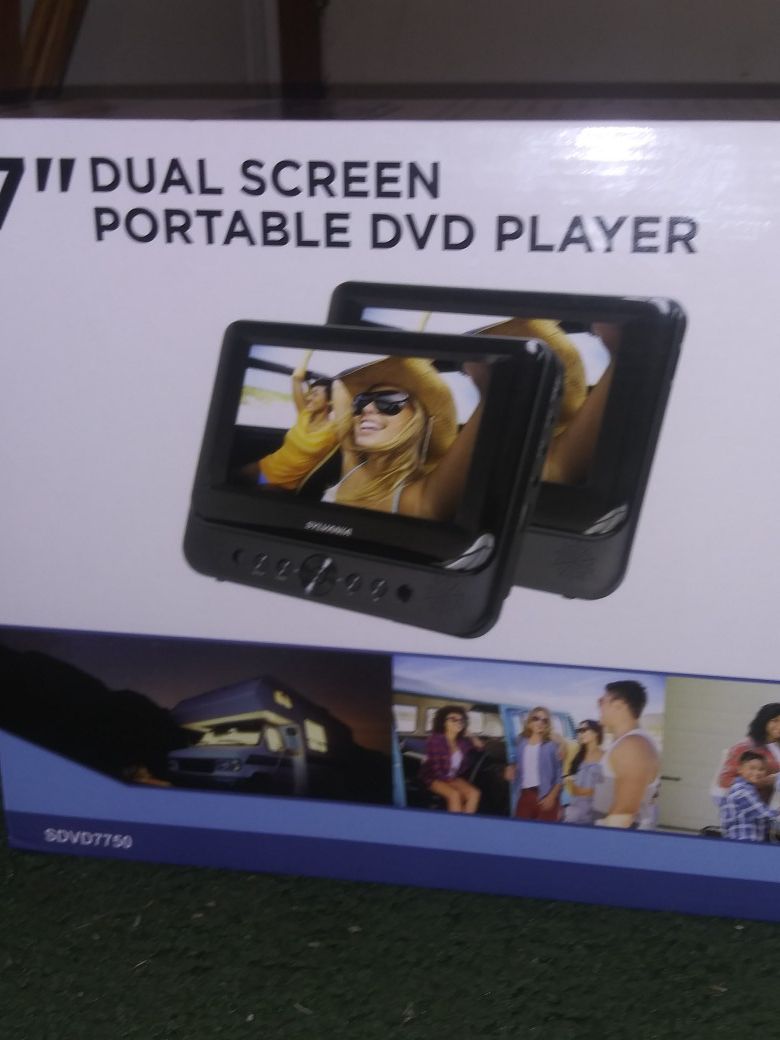 7" Dual Screen Portable CD Player