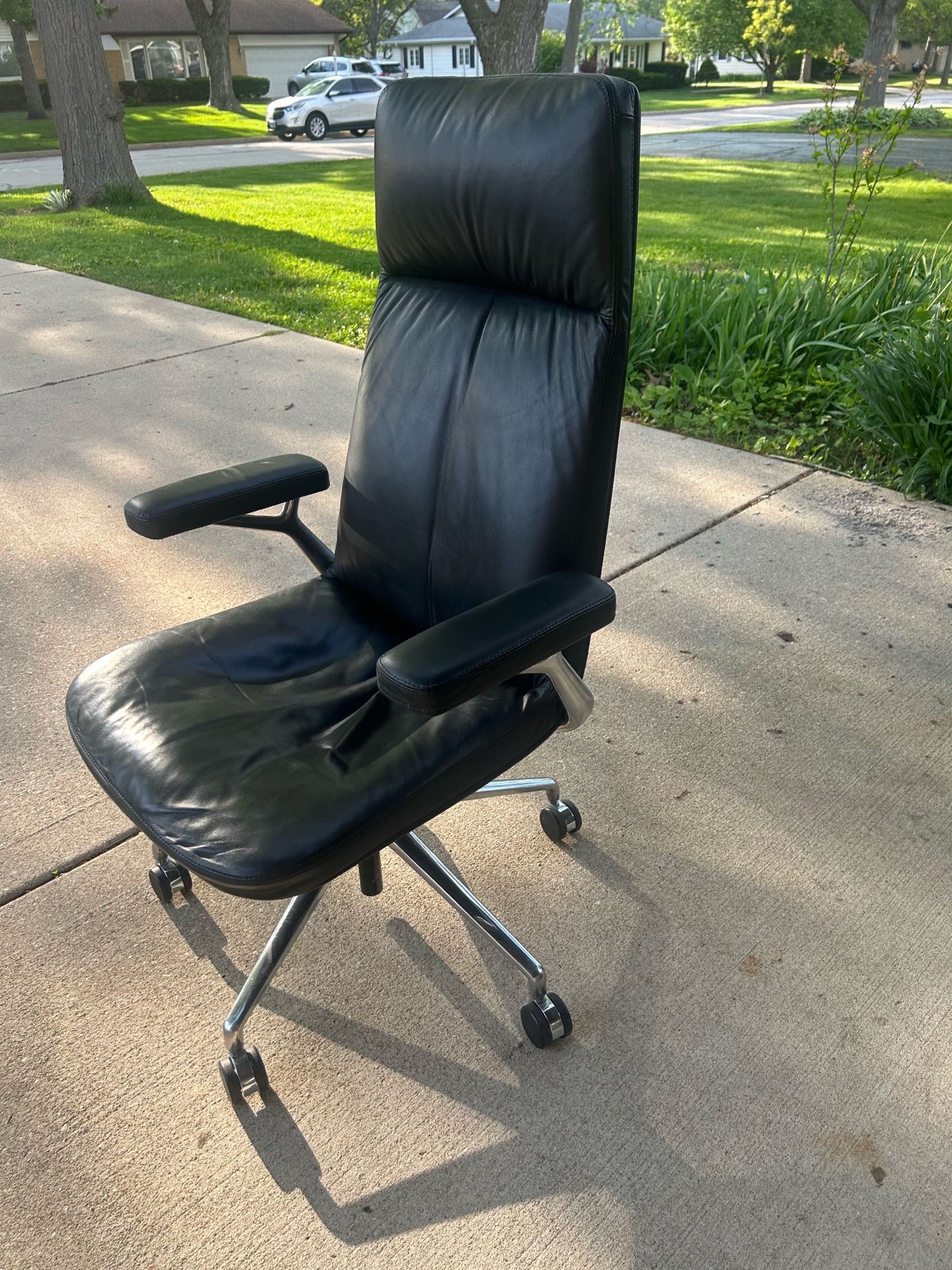 Davis Leather Desk Chair - great condition