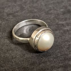 Sterling Silver Freshwater Pearl RING Size 7