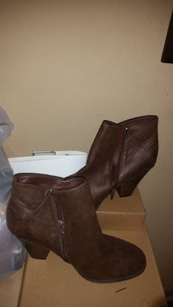 Woman’s Booties Size 10