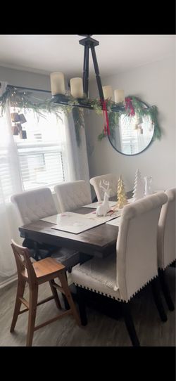 Dining  table & chairs