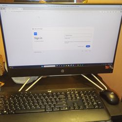HP Desktop Computer 