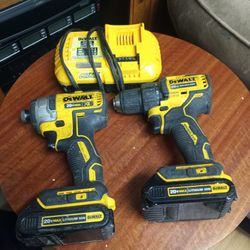Drill / Impact Combo 2 Batteries Fast Charger