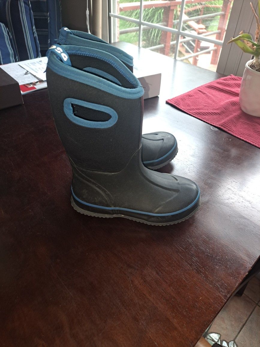 Kids Boots - Rain/Snow Boots Size 2