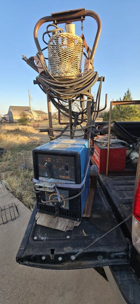 Miller 225 Xl Electric Welder