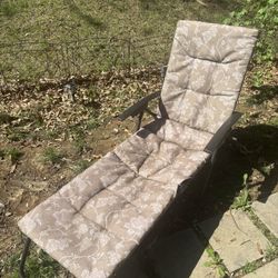Outdoor Lounge Chair / Sun Tanning Chair – Patio Recliner