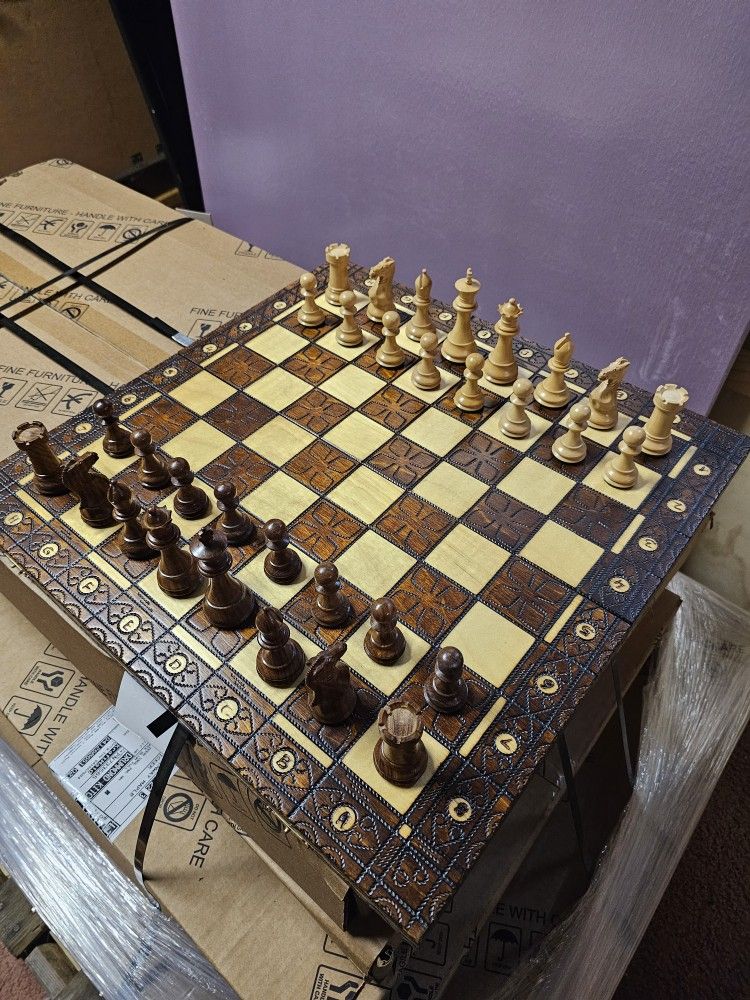 Rosewood Royal Chess Set