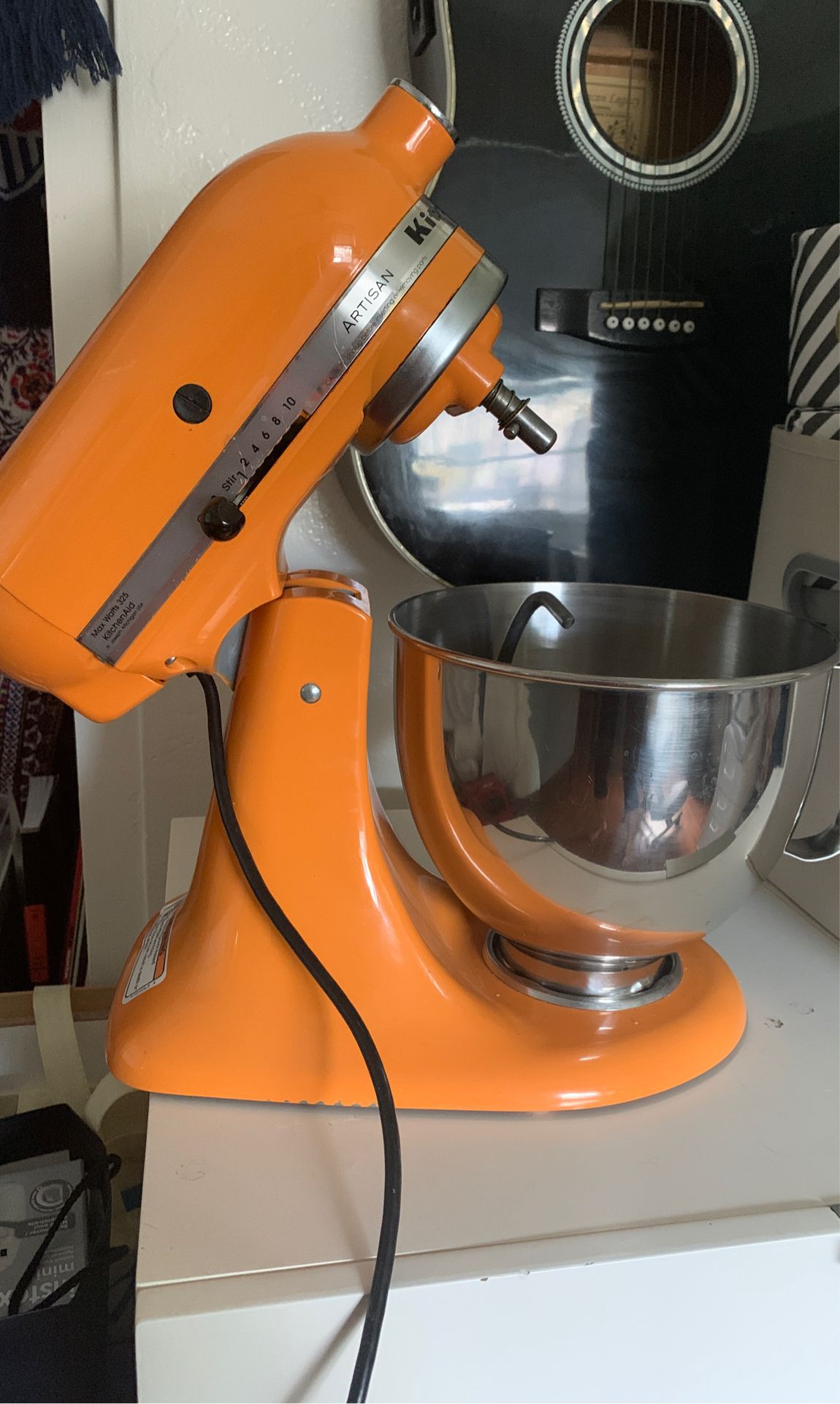 KitchenAid 5qt Artisan mixer in Tangerine