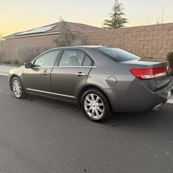 2011 Lincoln MKZ