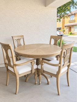 Oak pineapple dining set! Complete!