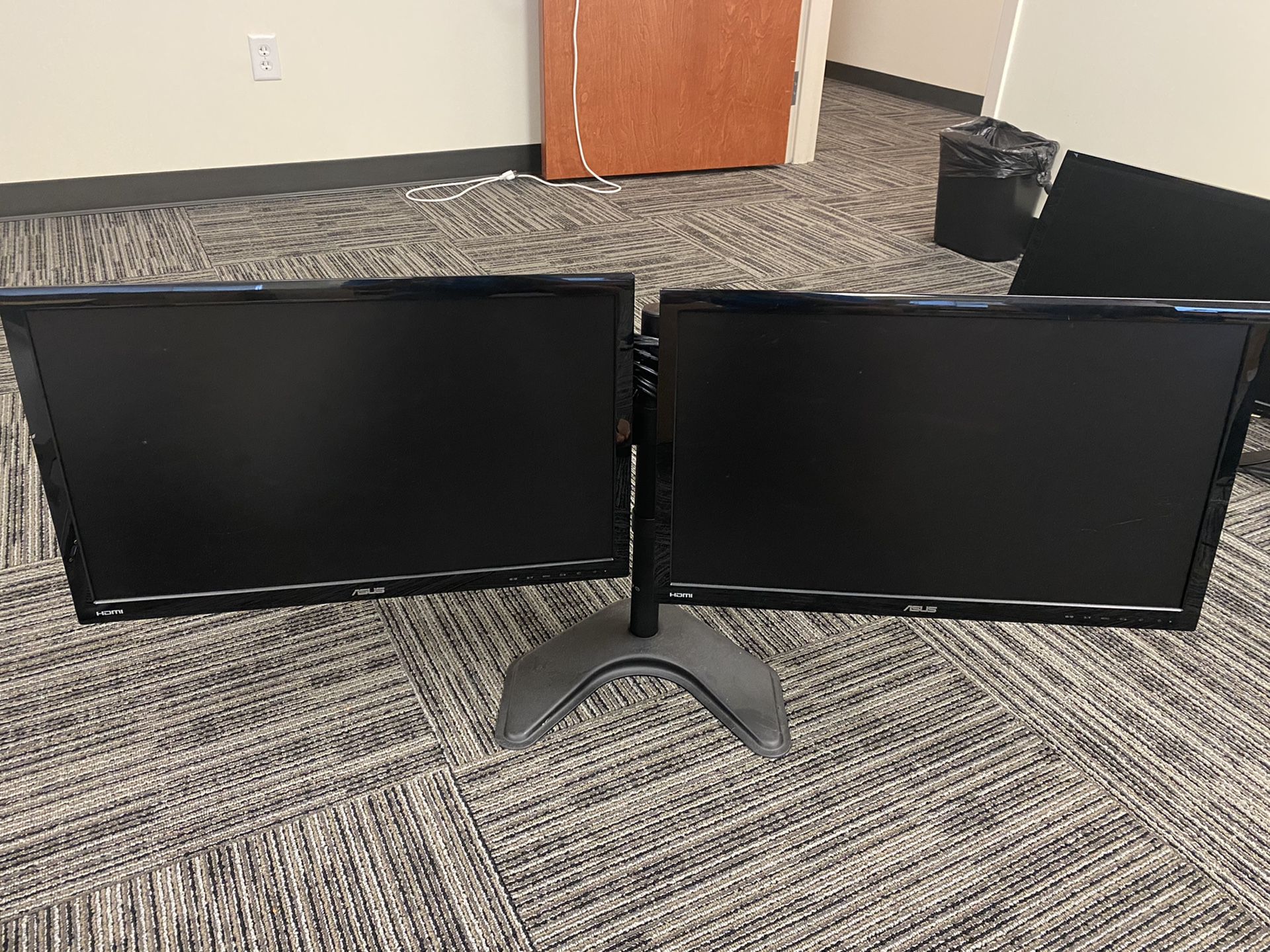 Multiple Dual Monitor Setups with Bionic Arm Stand - $150