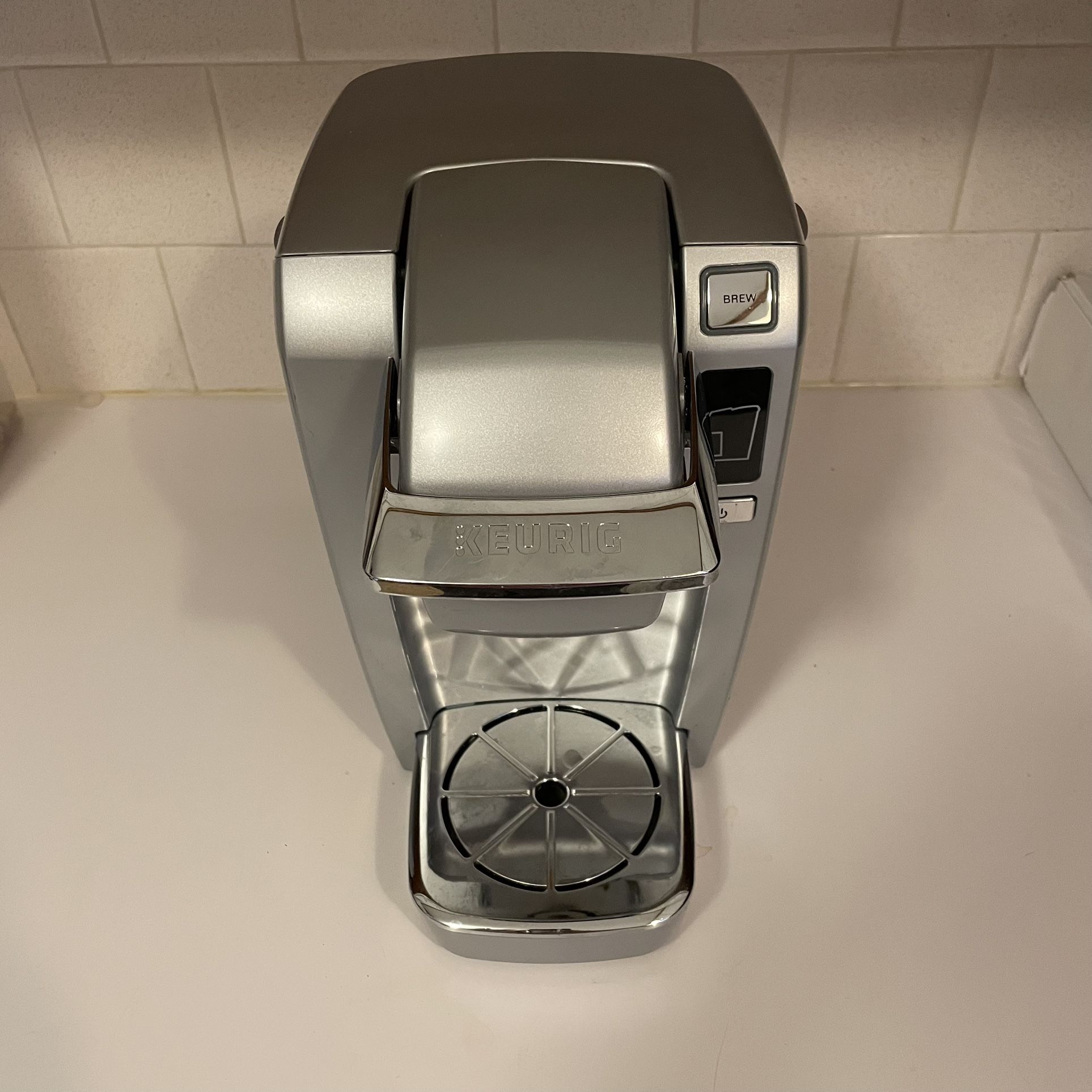 Keurig K10 Mini Plus Coffee Brewer Maker Silver 6oz 8oz 10oz Capacity Working