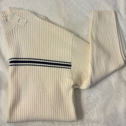 XL Boxy Crew Sweater