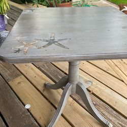 Accent Table