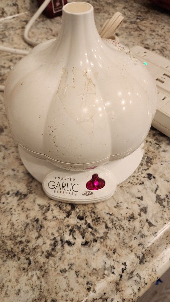 TAGCO Roasted Garlic Express Electric Roaster