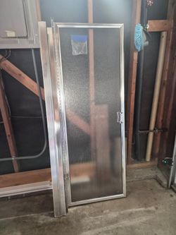 Free shower door