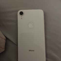 iPhone XR (locked)