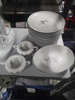 103 Piece Kutani China Set