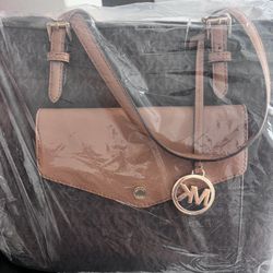 Michael Kors Over the shoulder Purse 