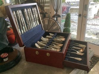 BAROQUE SILVERPLATED FLATWARE SERVICE FOR 12 with COMPLETER SERVING PIECES