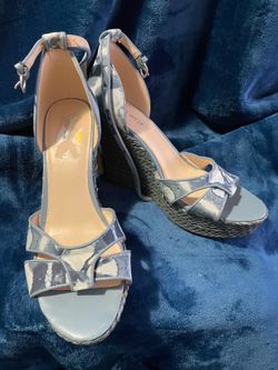 Blue multi wedges