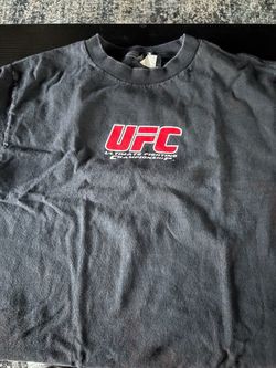 Vintage women’s size s UFC Ultimate Fighting Championship T-Shirt