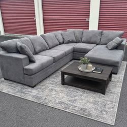 ‼️FREE DELIVERY‼️Gray Sectional Couch