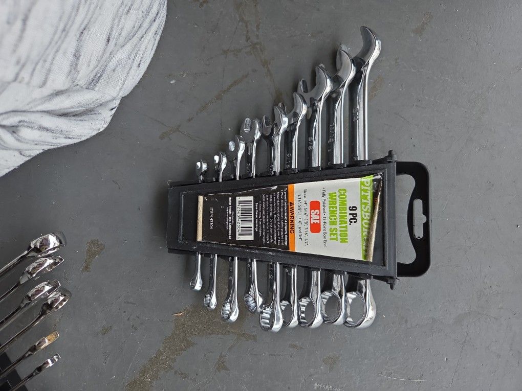 Nine Piece Combination Wrench Set SAE