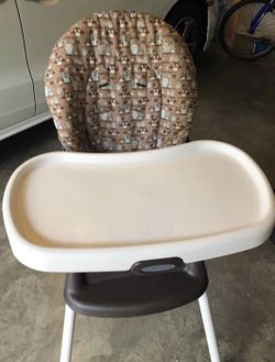 2 n1 high chair/ table booster