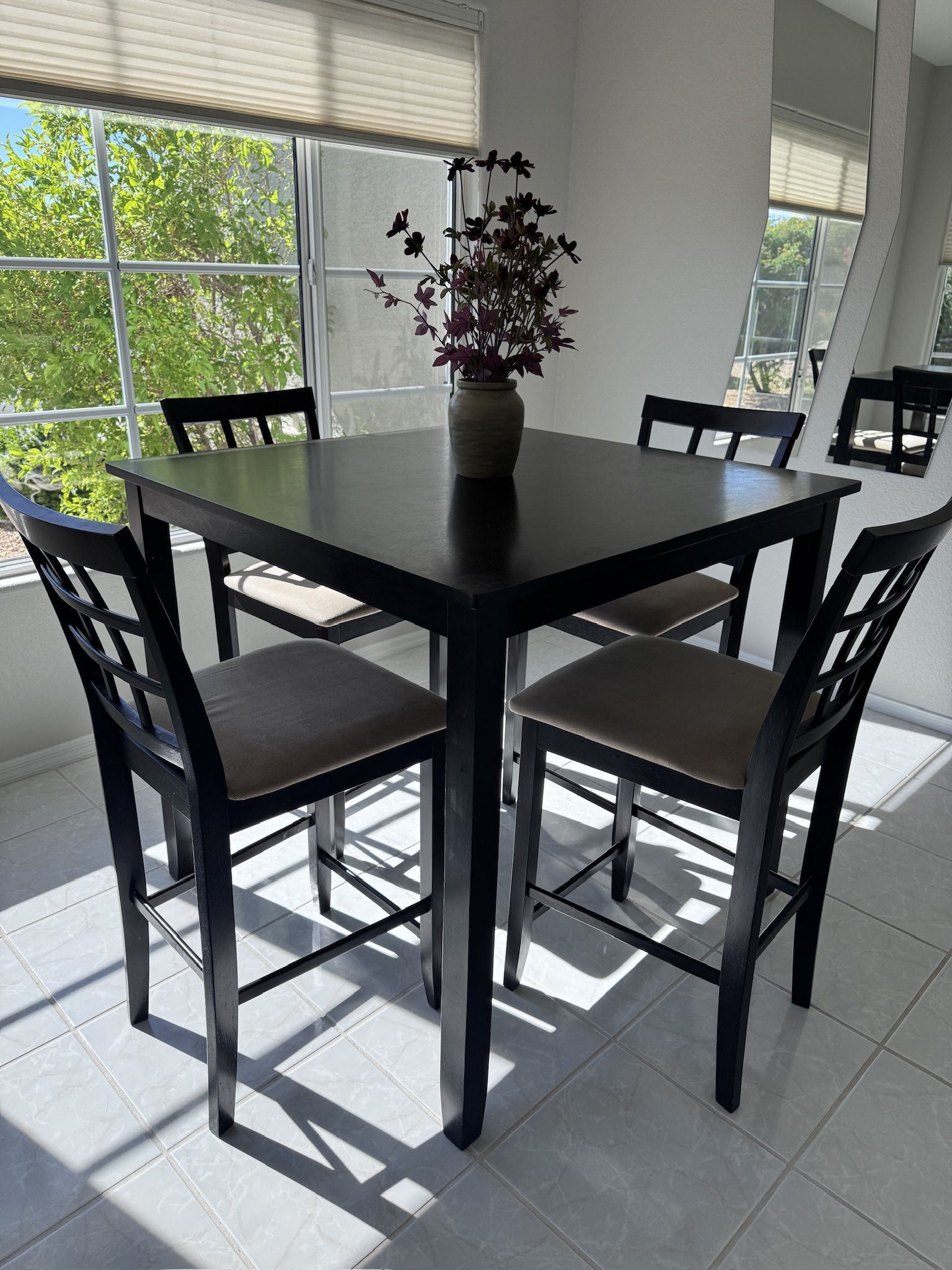 Hightop Table - 36” - With 4 Chairs