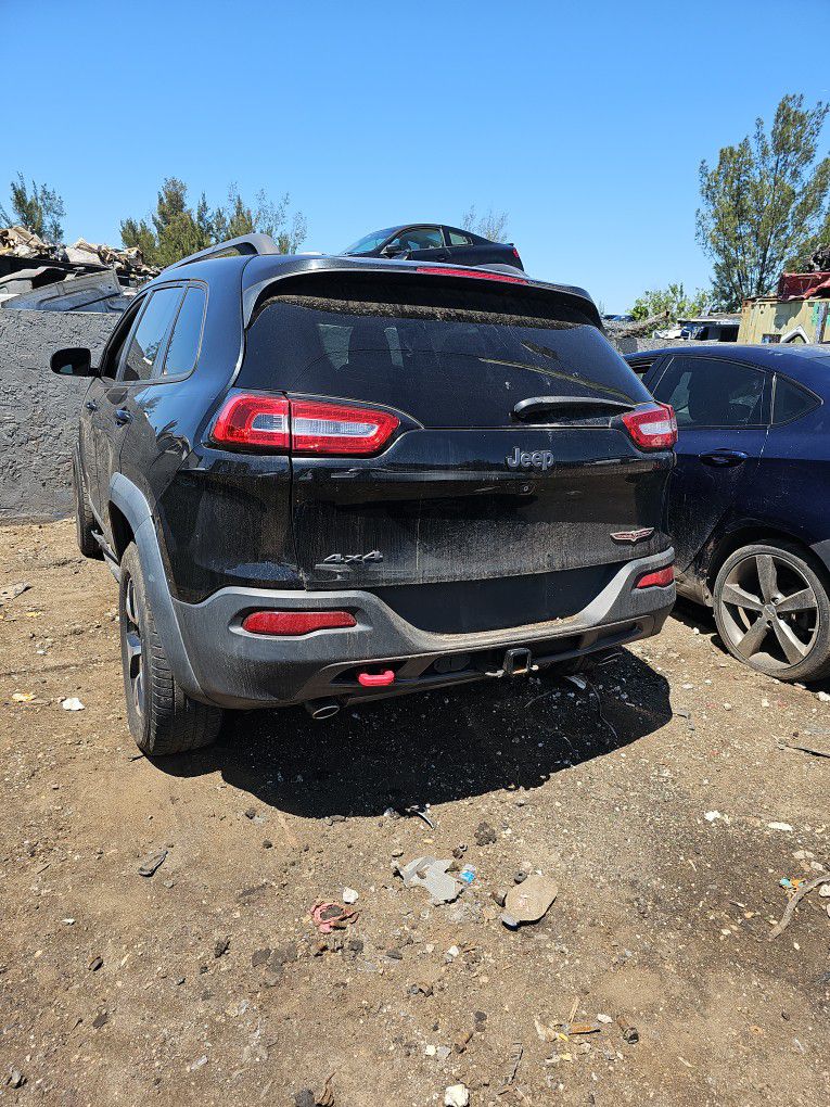 Jeep Cherokee 4x4  2014 For Parts Only